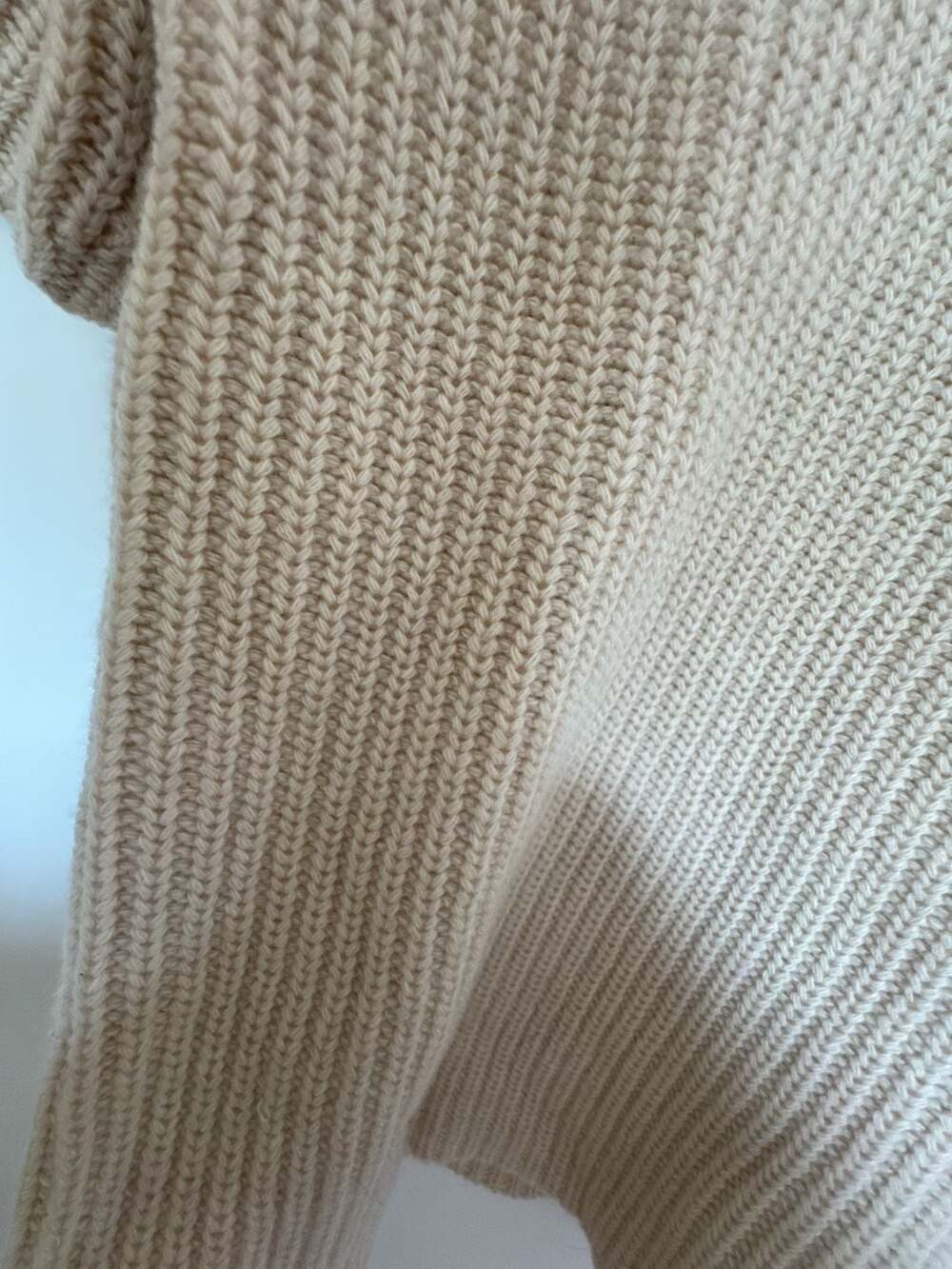 Theory Women's Ribbed Knit Short Sleeve Crewneck Sweater - Picture 2 of 5